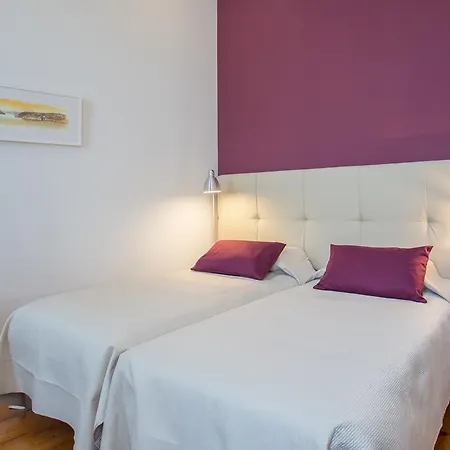 Affittacamere Stayinbonfim Suites Oporto